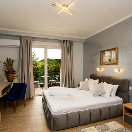 Hotel Epavlis 3*