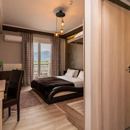 Hotel Epavlis 3*